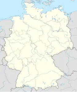 En 2009, le siège de BASF se situe à Ludwigshafen en Allemagne. Oppau est l'un des districts de Ludwigshafen.