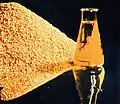 Yellowcake + nitrate d'uranyle.