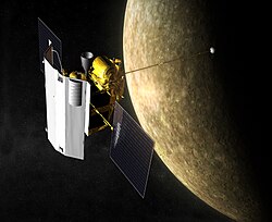 La sonde spatiale avec en arrière plan la planète Mercure