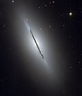 La galaxie lenticulaire NGC 5866.