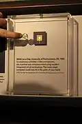 ENIAC-on-a-chip (ENIAC sur une puce), Université de Pennsylvanie, 1995, au Musée de l'Histoire de l'ordinateur
