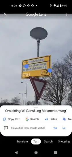 Description de l'image Text recognition software on a photograph - Google Lens (March 2023).png.