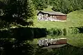 Reflet dans un lac de montagne.